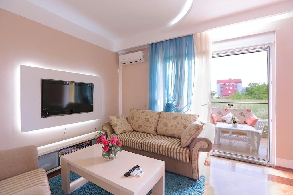 Apartments Aleksandra Podgorica Rom bilde