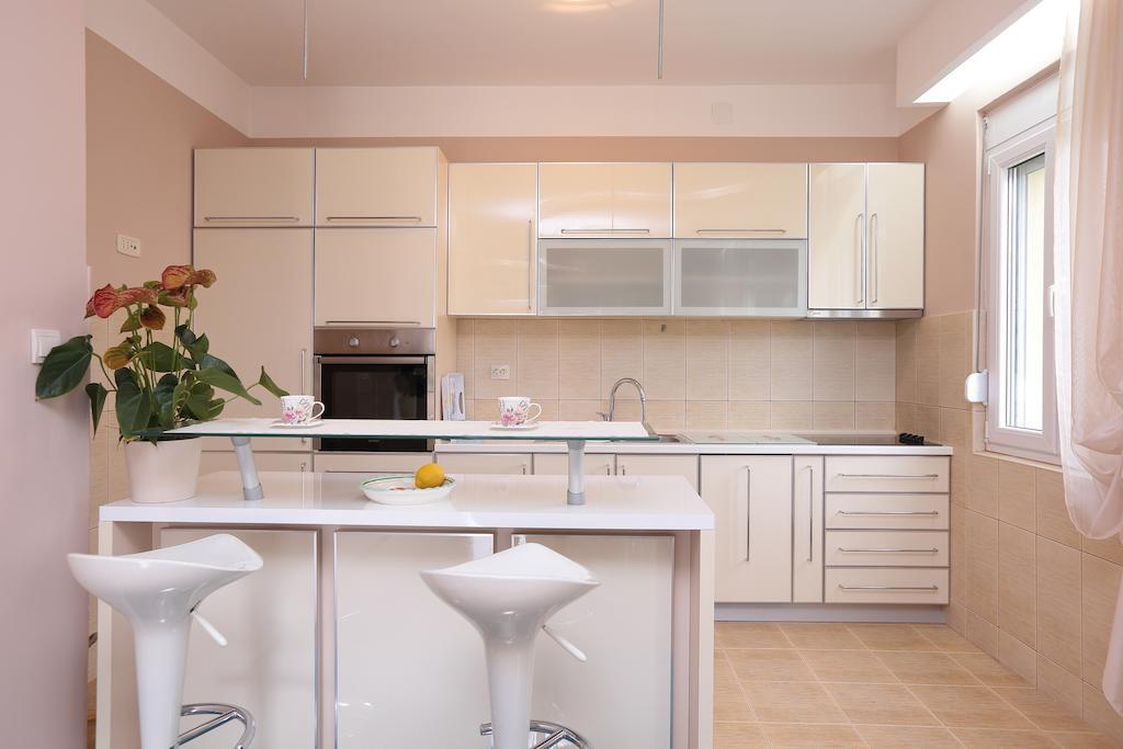 Apartments Aleksandra Podgorica Rom bilde
